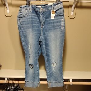 Women’s Light Blue Distressed Cropped Jeans